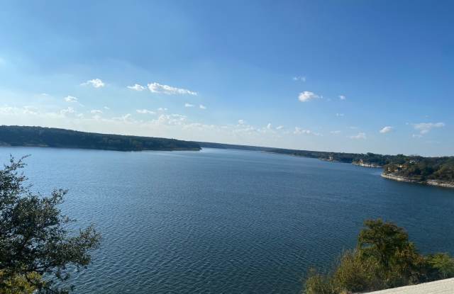 STUDIO CONDO WITH A MILLION DOLLAR LAKE VIEW