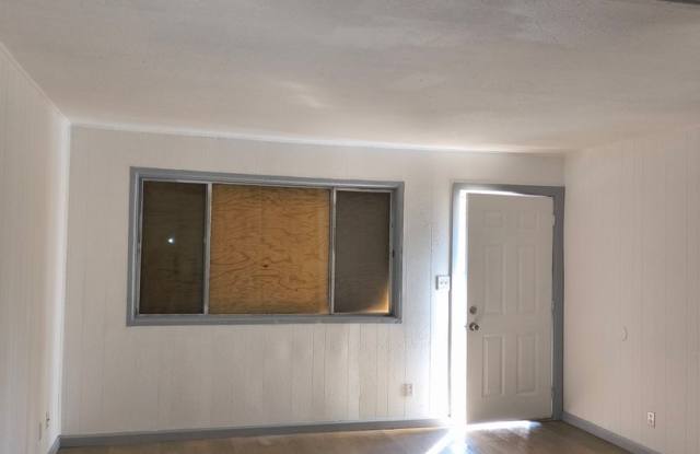 LIMITED TIME**NO APPLICATION FEE**1/2 OFF DEPOSIT**