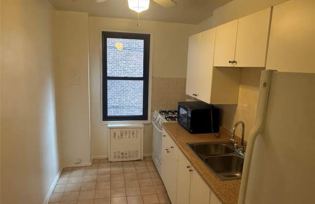 2835 Webb Avenue unit: 3A