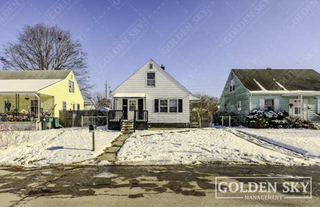 Photo of 2208 South Pershing Drive