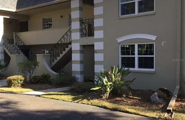 48 COUNTRY CLUB DRIVE