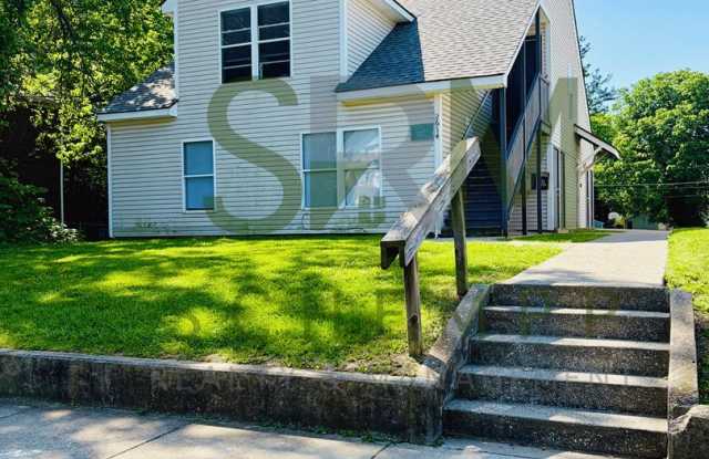 Updated first floor 1 bedroom apartment in West Louisville- Section 8 accepted
