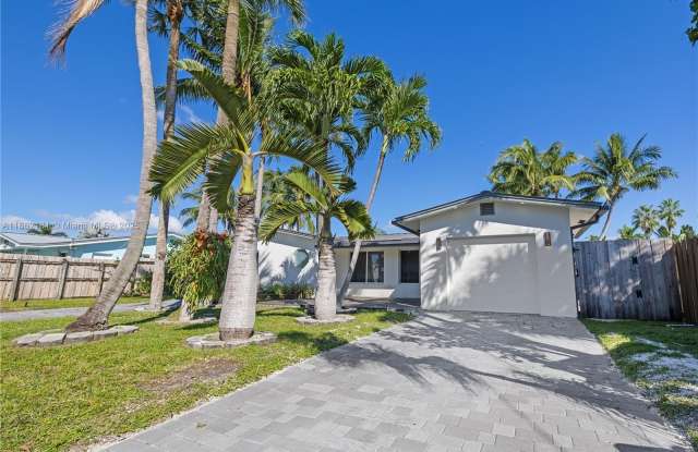 Photo of 1709 SW 5th Pl