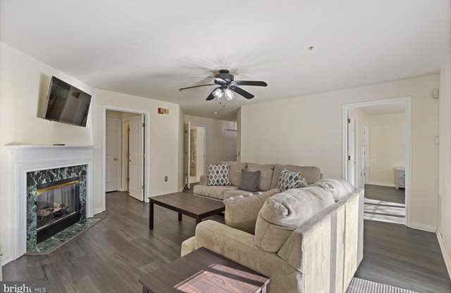 Photo of 8901 STONE CREEK Place unit: T-3