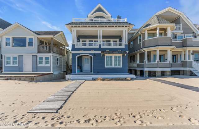 289 Beachfront