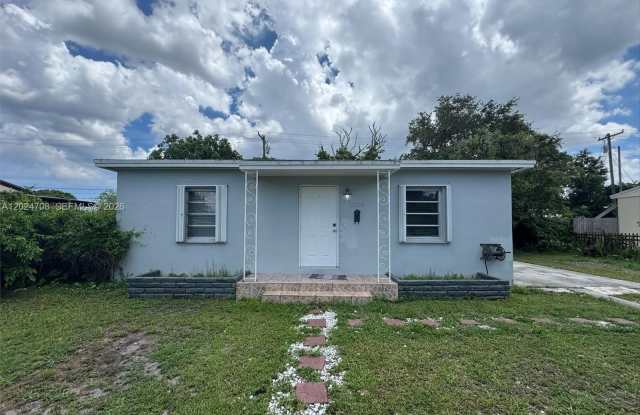 1320 NW 87th St