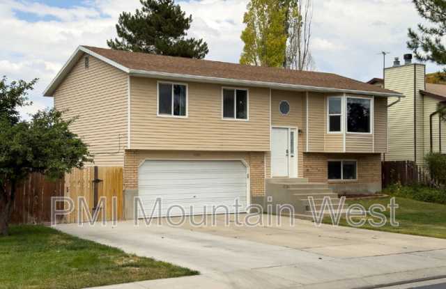 4982 Aspen Shadow Ct.