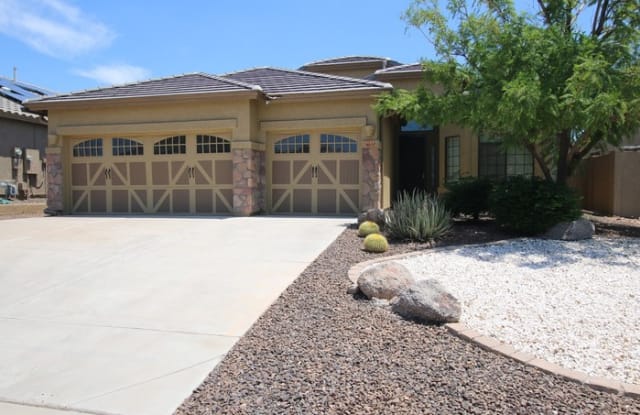 867 South Phelps Drive - 867 South Phelps Drive, Apache Junction, AZ 85120