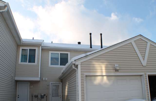 451 Meadow Green Lane
