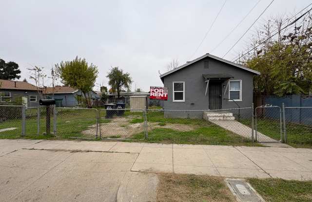 Photo of Cozy NE Home On Spacious Lot Available Now!