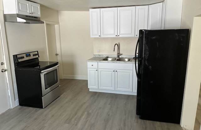212 14th Ave N - 1
