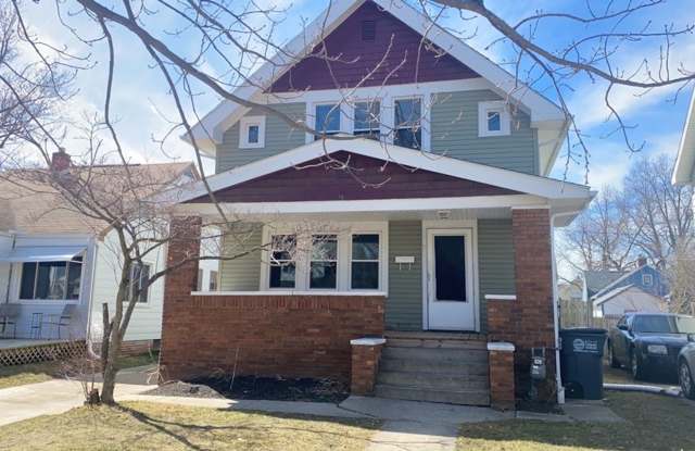 3 Bed House - South Toledo - 910 Geneva Avenue, Toledo, OH 43609