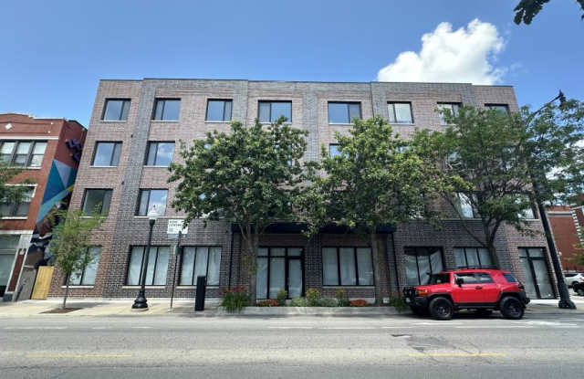 Photo of 6400 North Wayne Avenue