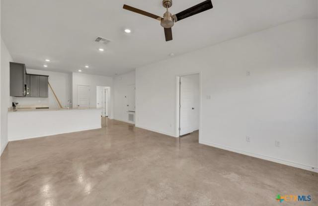 Photo of 1122 Lindsey Drive