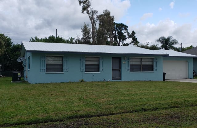 1347 SE Petunia Avenue - 1347 Southeast Petunia Avenue, Port St. Lucie, FL 34952