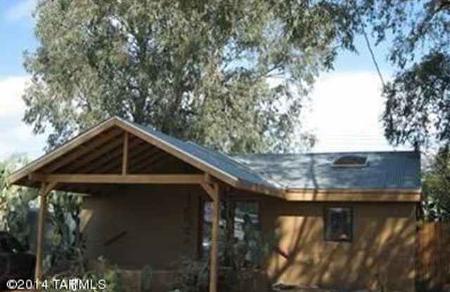 Central Location - 2 beds 1 bath