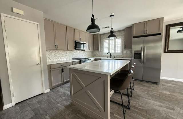 84071 Laguna Lane