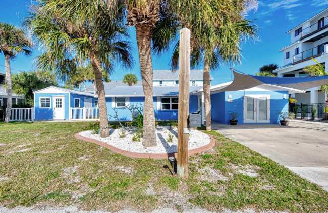 *Annual* Beautiful! 3 bedroom home with deeded beach access! photos photos