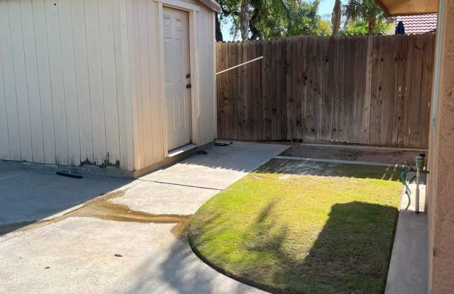 Beautiful 4 Bedroom 2 Bath Home with Pool.
