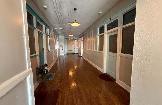 359 Railroad Street unit: B