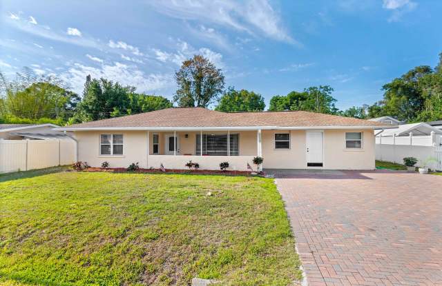 2108 Outer Drive