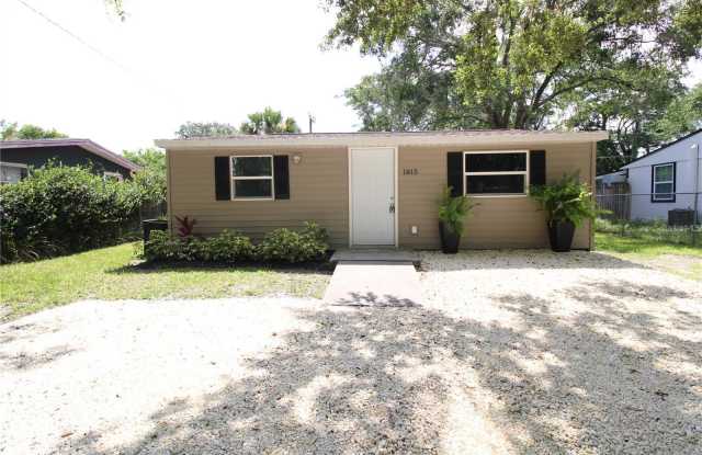 Photo of 1815 South Summerlin Avenue