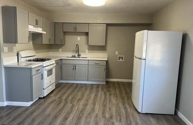 Photo of 2155 S Bardell Ave Unit 201