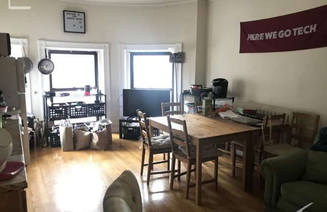 Photo of 4 Bedroom