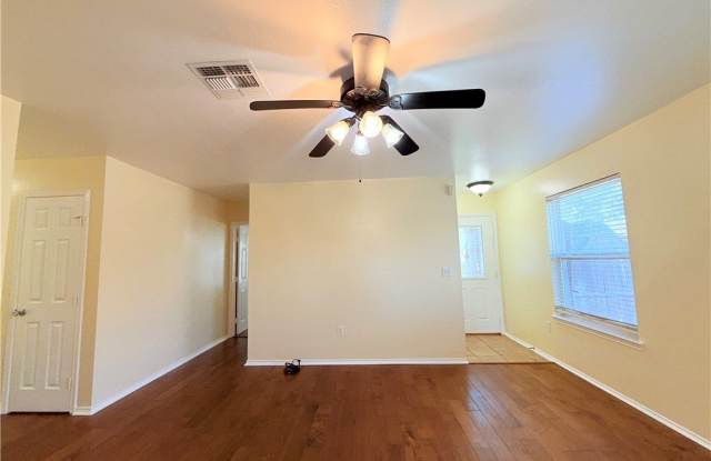 1019 Livermore Street