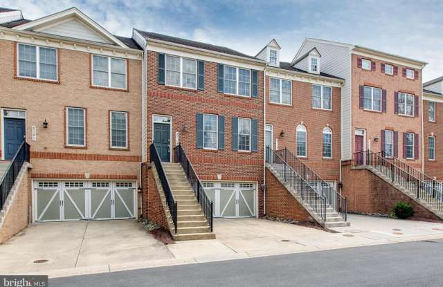 2119 SPLIT CREEK Lane