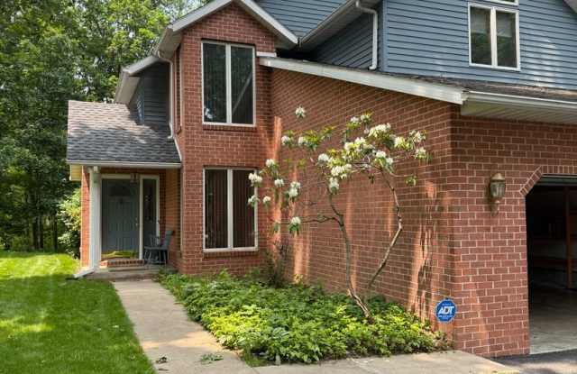 1531 E. Strohm Drive, Chambersburg, PA 17202