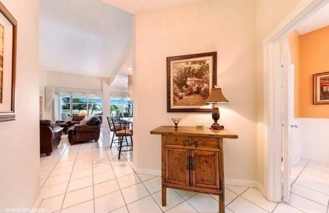 8073 SE Double Tree Drive