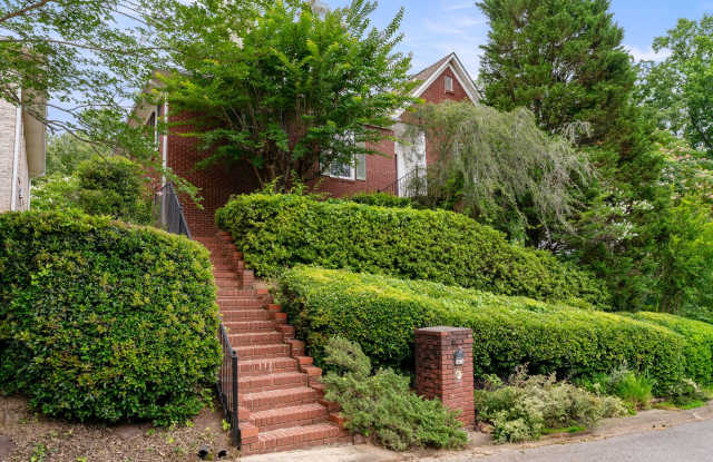 Photo of 1538 Jacobs Cir. (Vestavia Hills)