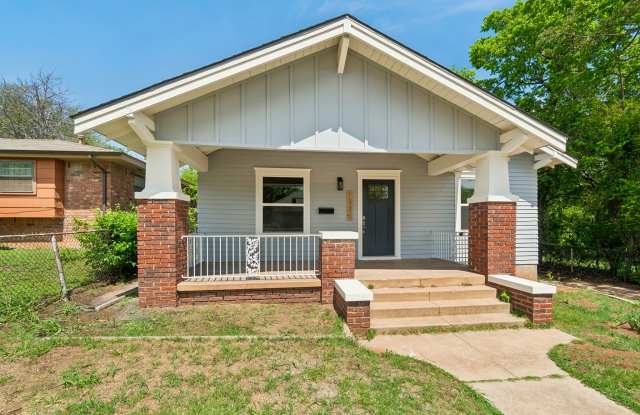 1321 Northeast 9th Street