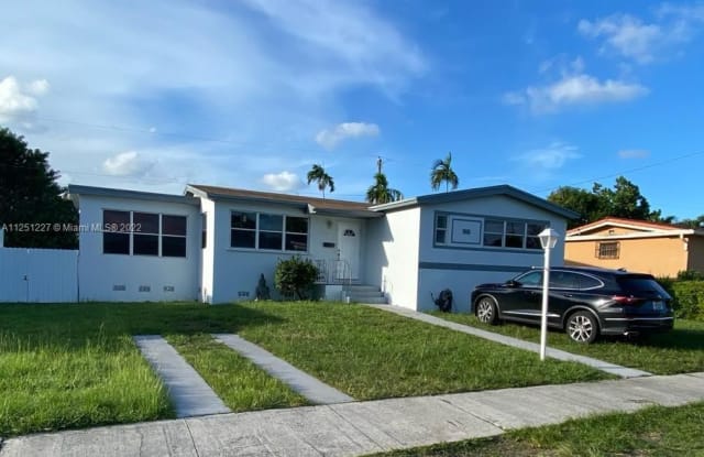 7901 SW 21st St - 7901 SW 21st St, Westchester, FL 33155