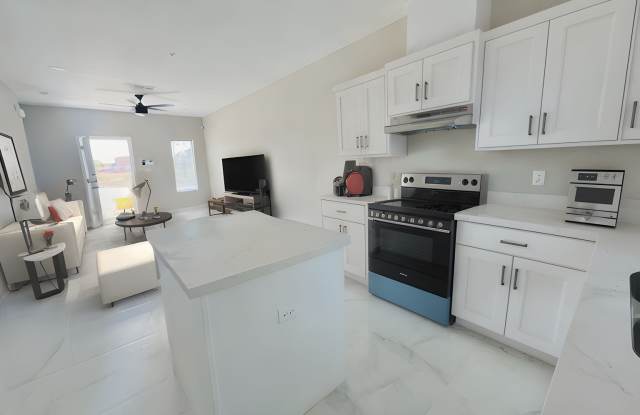 1300 Hummingbird Court