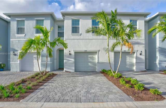 1819 SE Ocean Cove Way