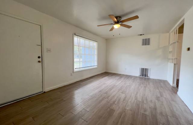 Cozy 2-Bedroom Home Near Texas Tech  the Medical District