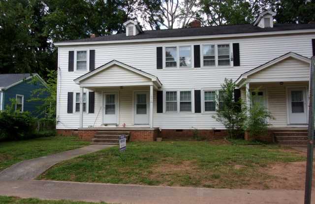 Recently Renovated 2 Bedroom 1 1/2 Bath Townhome - 1 Block from Winthrop