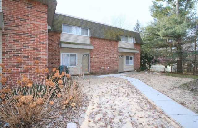 AVAILABLE 4/1/2026 | 519 Longshore Dr. Unit B