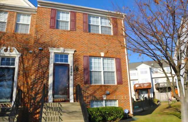 Charming 4BR Townhome in Upper Marlboro