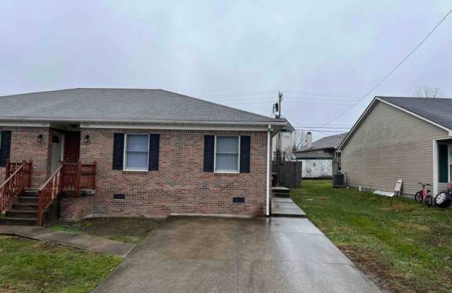 1049 Pinoak Dr - 1049 Pinoak Drive, Nicholasville, KY 40356