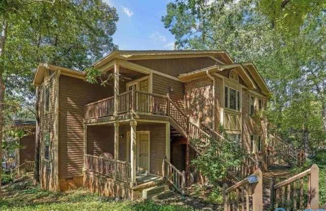 2134 Greenwood Place