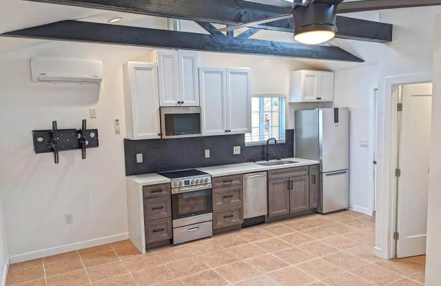 Photo of 4616 Cherokee Ave