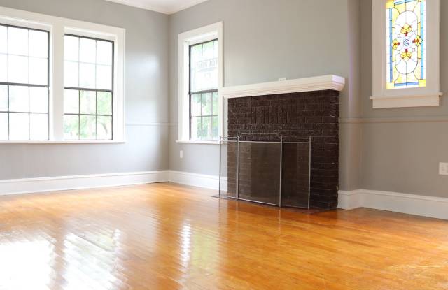 3 Bedroom 2 bathroom Home Remodeled in 2019