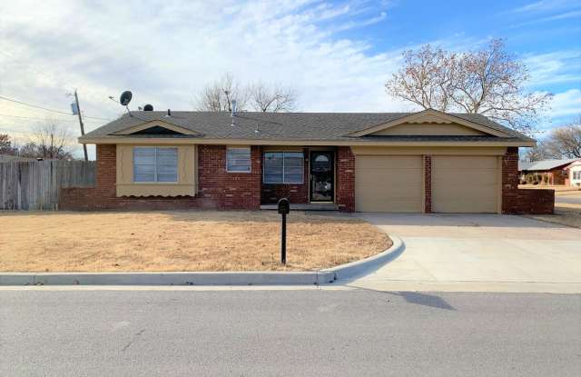 1001 SE Alta Lane