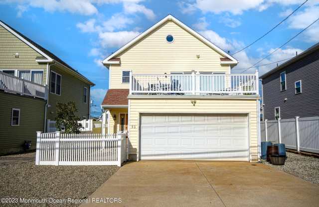 30 Stockton Avenue