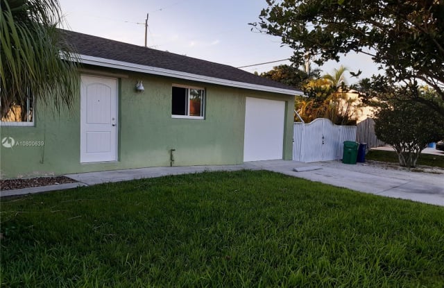 1710 SW 98th Ave - 1710 Southwest 98th Avenue, Miramar, FL 33025