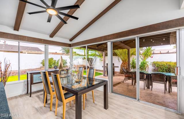 7733 E HUBBELL Street