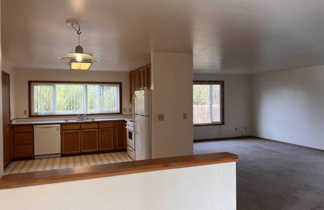1120 Spear Ave.